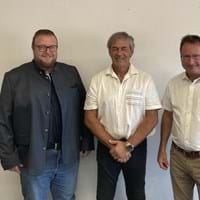 v. l: Gemeinschaftsvorsitzender Bgm. Bauer, Herr Kirsten und Geschäftsstellenleiter Hunger – nicht im Bild: Andrea Feuchtinger