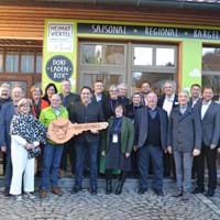 Schlüsselübergabe Dorfladenbox Auerbach